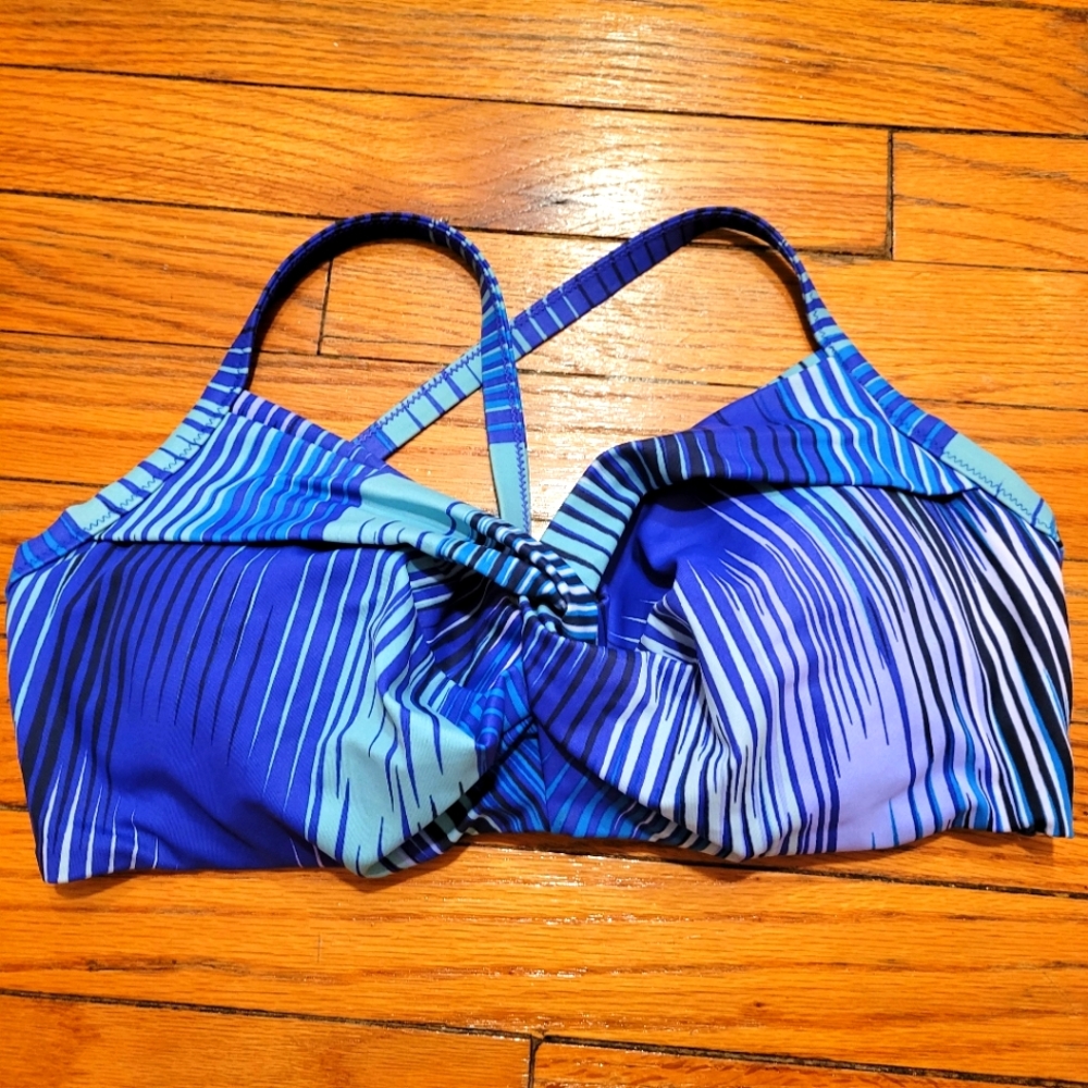 Athleta Ibiza Twist Up Bikini Top, 34D/DD nwot